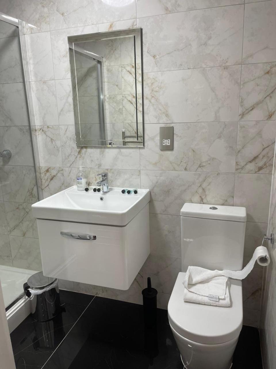 Acacia Hotel London Exterior photo
